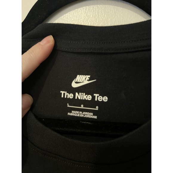 NWT Nike Sportswear T Shirt Mens Large Black Embroidered Tee Cotton Short Sleeve - Picture 2 of 5